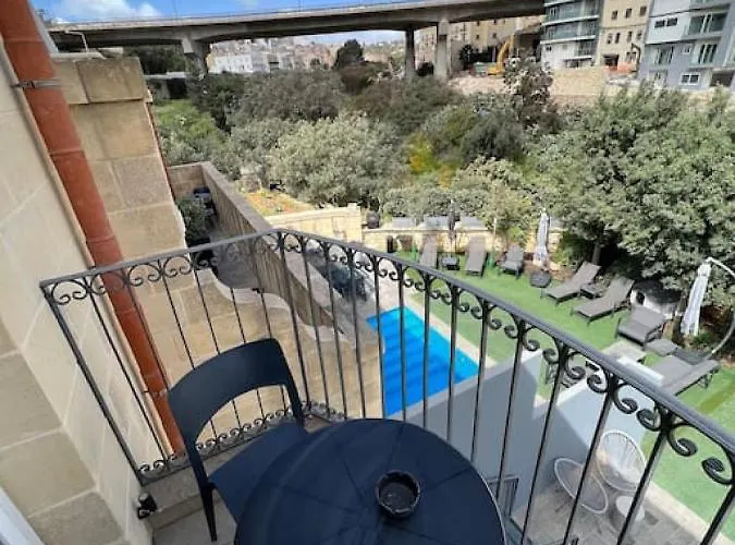 게스트하우스 The Valley 6 With Parking On Premises