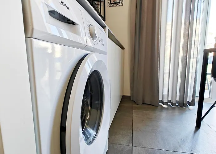 The Valley 6 With Parking On Premises 게스트하우스