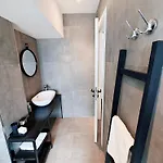 The Valley 6 With Parking On Premises 3*