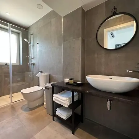 The Valley 6 With Parking On Premises 3* Saint Julian's